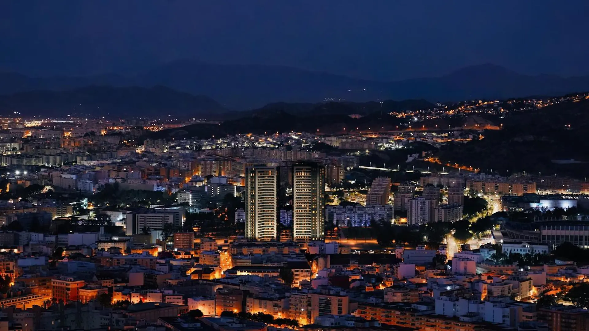 Malaga Urban Sky Serviced Apartments By P&O